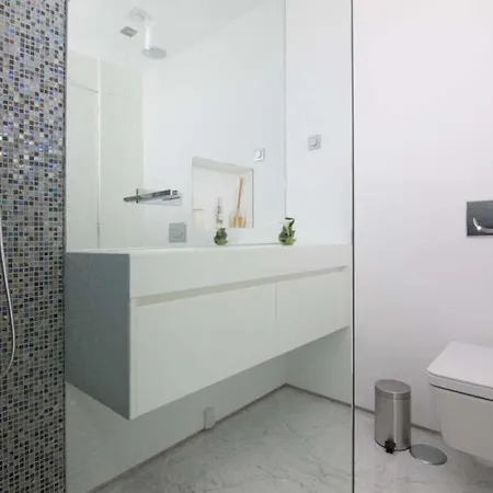 Villa Phenomenal Algarve Flowerscape 4 Bedrooms Steam & *